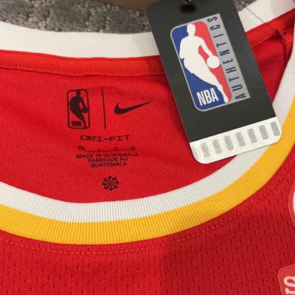 Unisex Trae Young Atlanta Hawks Swingman Jersey - Picture 4 of 6